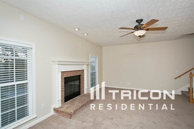 Building Photo - 3012 Feradach Ln