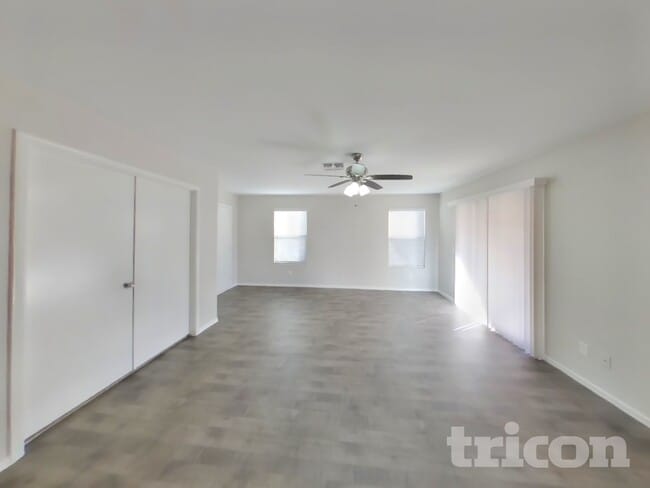 Building Photo - 11445 W Cambridge Ave