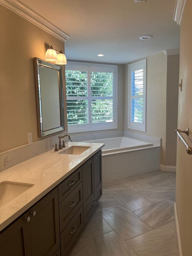 Building Photo - Beautiful home in Granite Bay