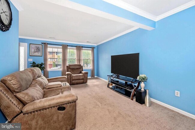 Foto del edificio - 1323 Lindsay Ln