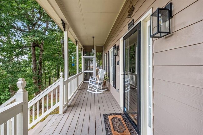 Foto del edificio - 555 Douthit Ferry Rd