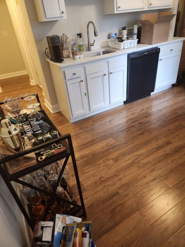 Foto principal - HOT NORTH END LISTING!!!