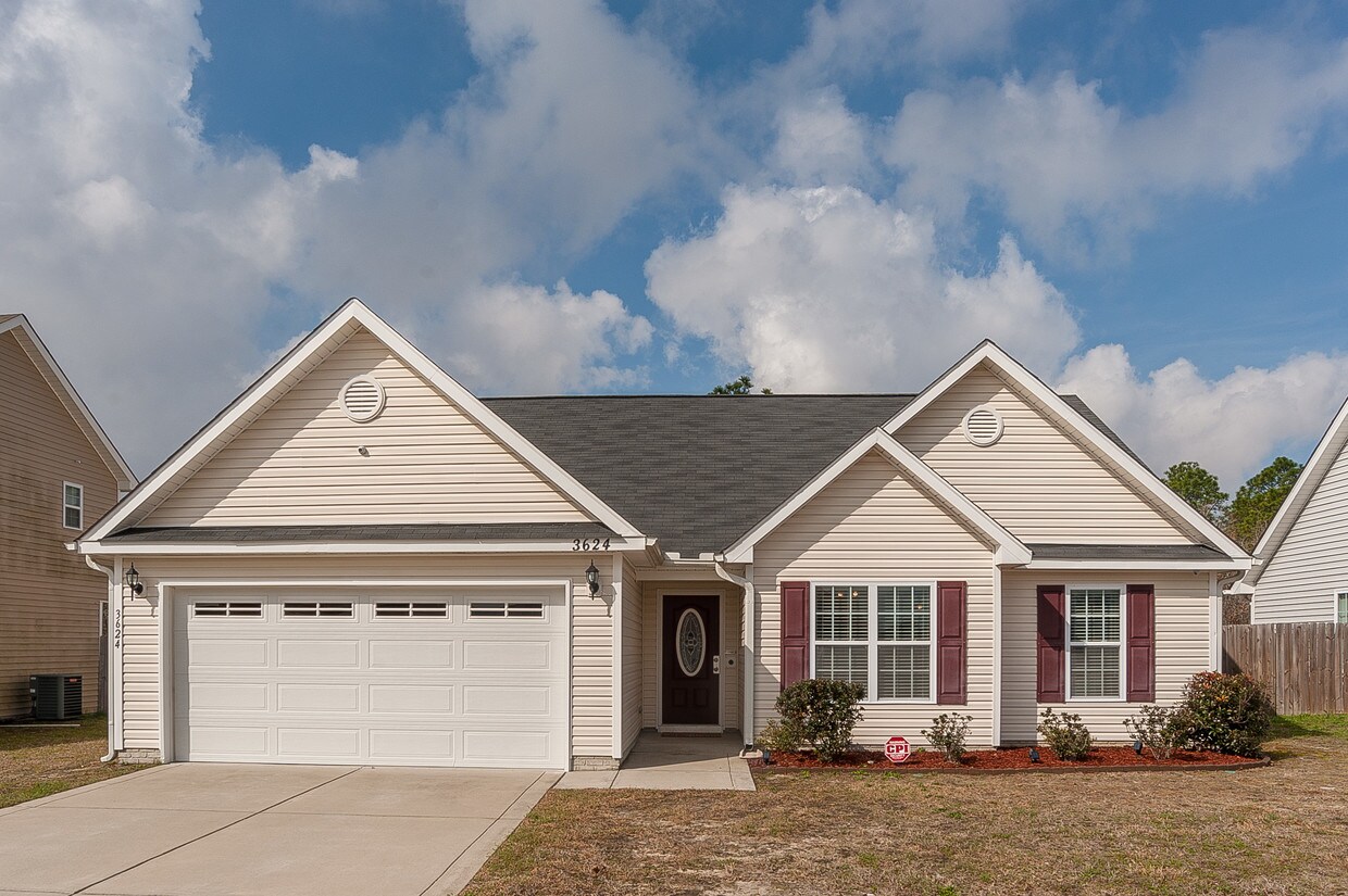 Primary Photo - 3624 Crosswinds Dr