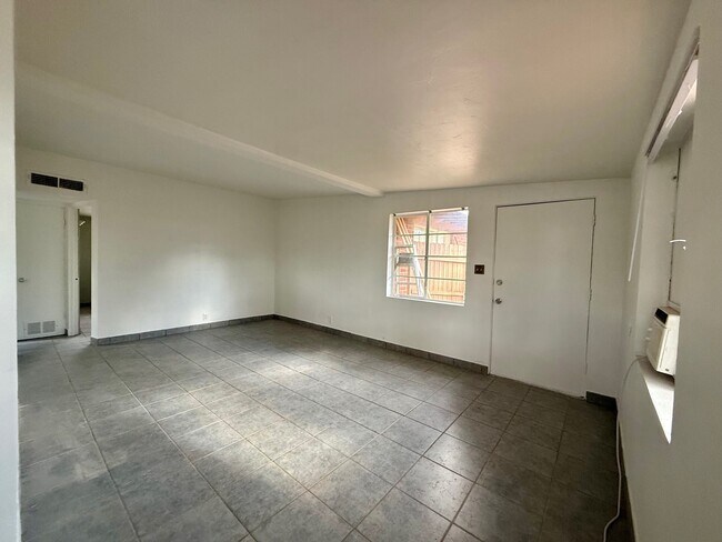 Foto del edificio - 1611 E Mitchell St