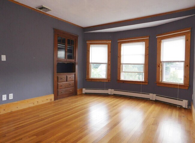 Building Photo - 276 Mt Vernon St