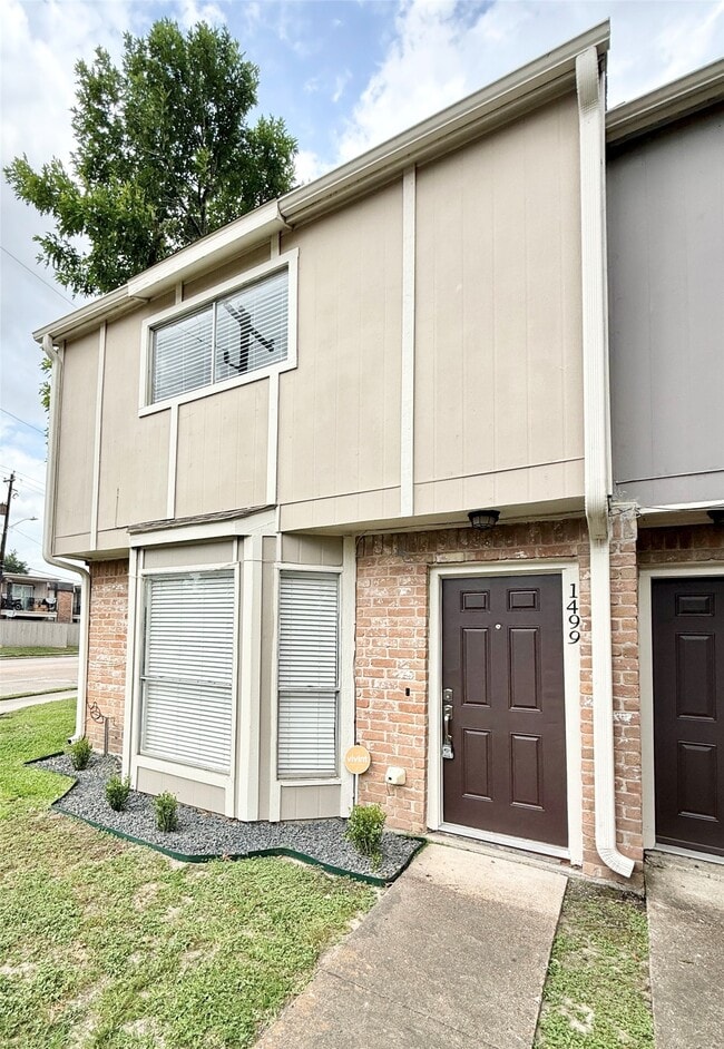 Building Photo - 1499 Springrock Ln