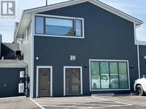Building Photo - 591 Niagara Blvd