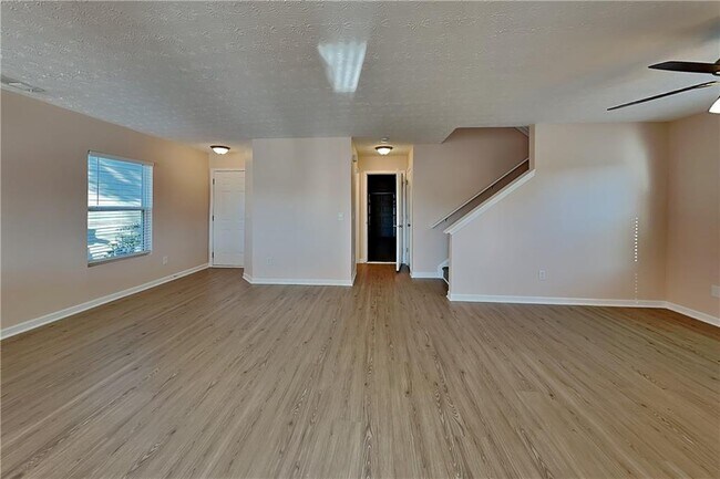 Foto del edificio - 108 Silver Bow Ln