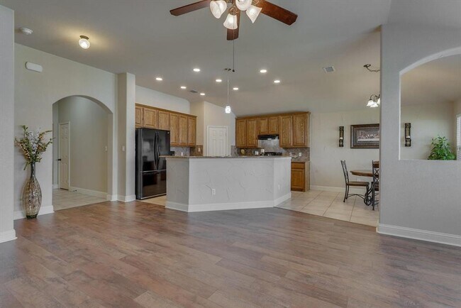 Foto del edificio - 1000 Tallahassee Dr