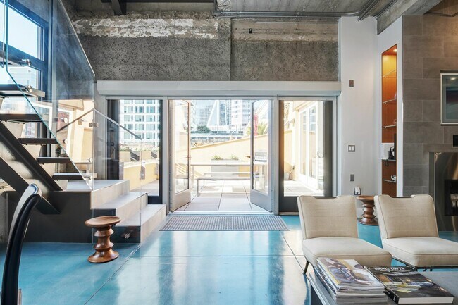 Foto del edificio - 300 Beale St