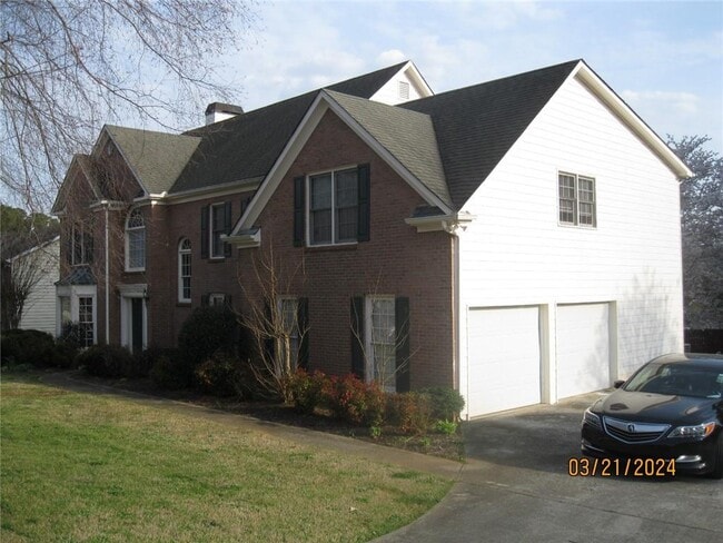 Building Photo - 5620 Grove Place Crossing SW