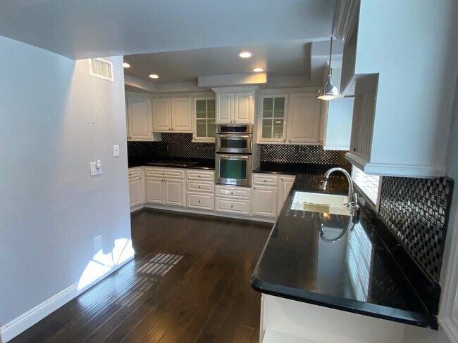 Foto del edificio - 20947 Hackney St