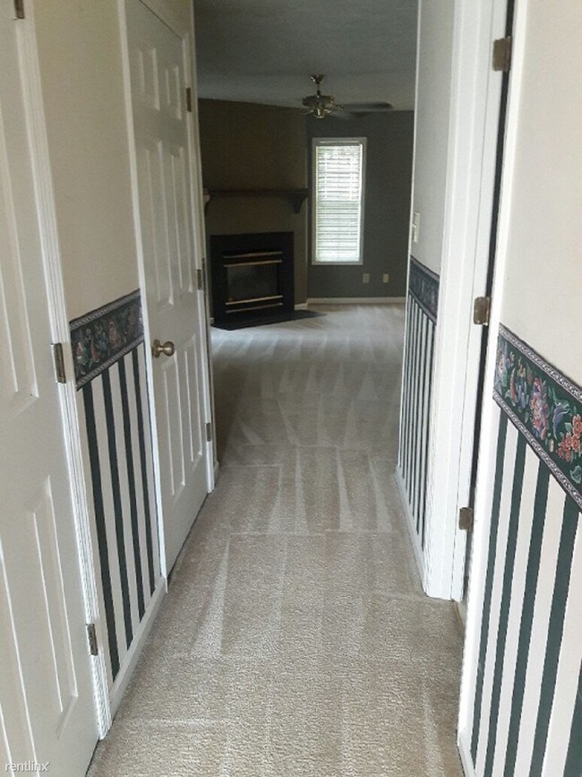 Foto del edificio - 2717 Preston Woods Ln