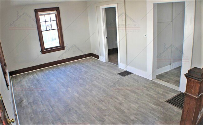 Building Photo - Updated Single Family Home in Montgomery C...