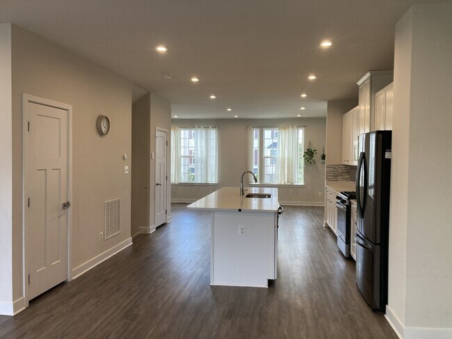 Foto del edificio - 301 Theodora Way