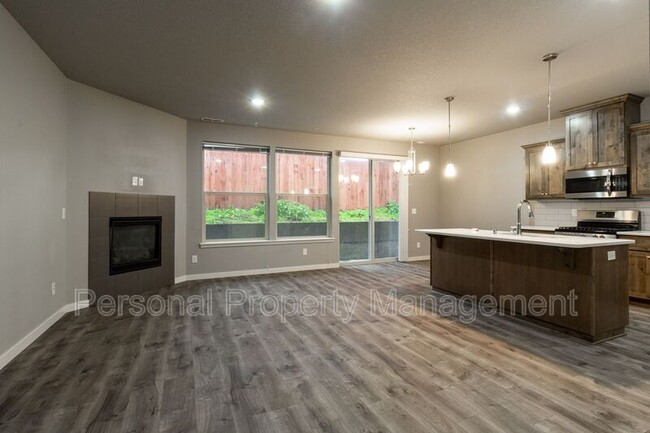 Foto del edificio - 3529 NE 61st Way