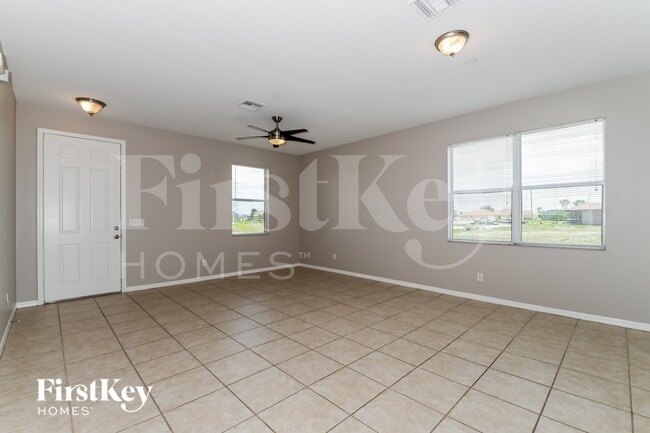 Foto del edificio - 1325 NW 20th Ct