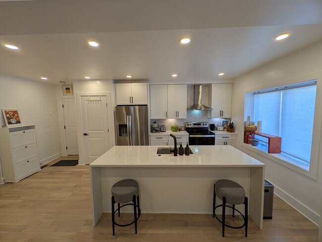 Foto del edificio - 1273 Simms Pl NE