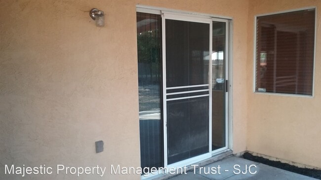 Building Photo - 4 br, 2 bath House - 5220 Barbados Ct