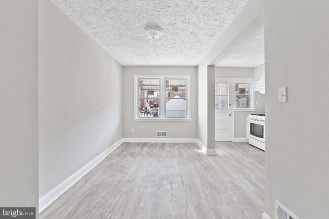 Building Photo - 2232 Coralthorn Rd