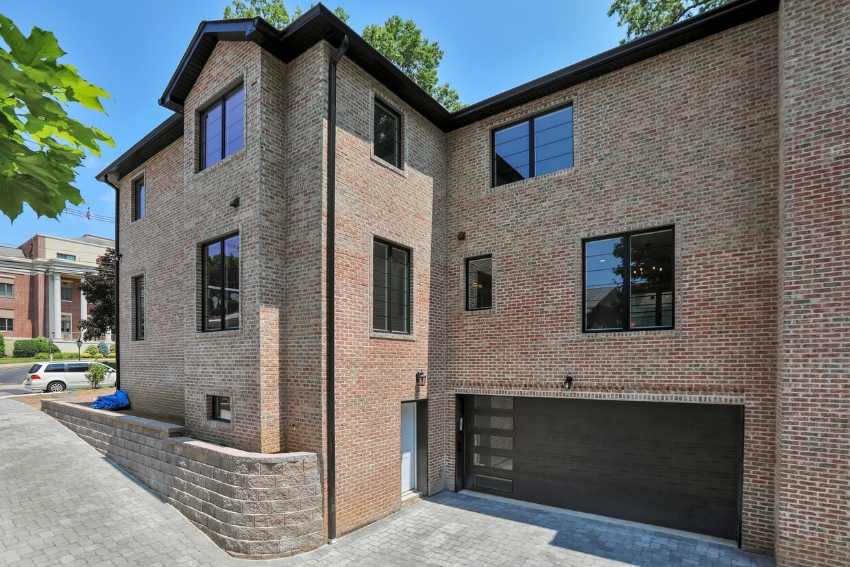 42 W Clinton Ave, Tenafly, NJ 07670 Townhome Rentals in Tenafly NJ