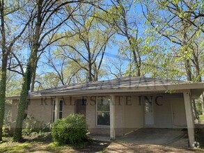 Building Photo - 5717 Woodridge Dr