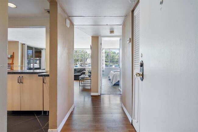 Foto del edificio - 2771 Taft St