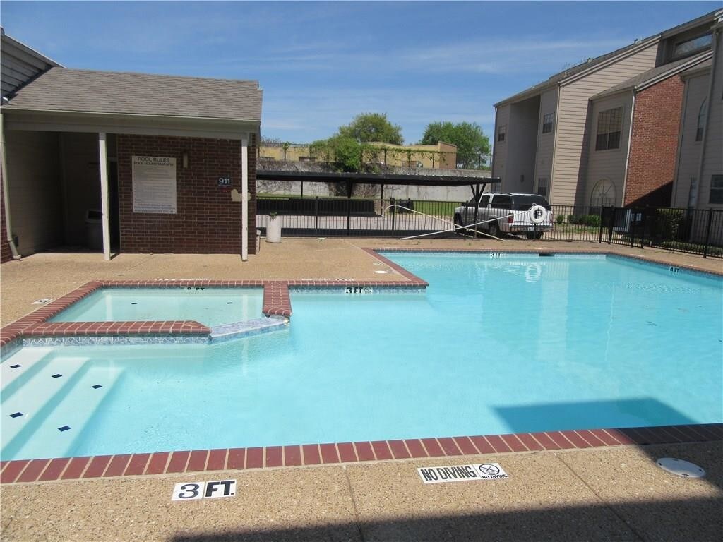 9747 Whitehurst Dr Unit 72, Dallas, TX 75243 Condo for Rent in Dallas
