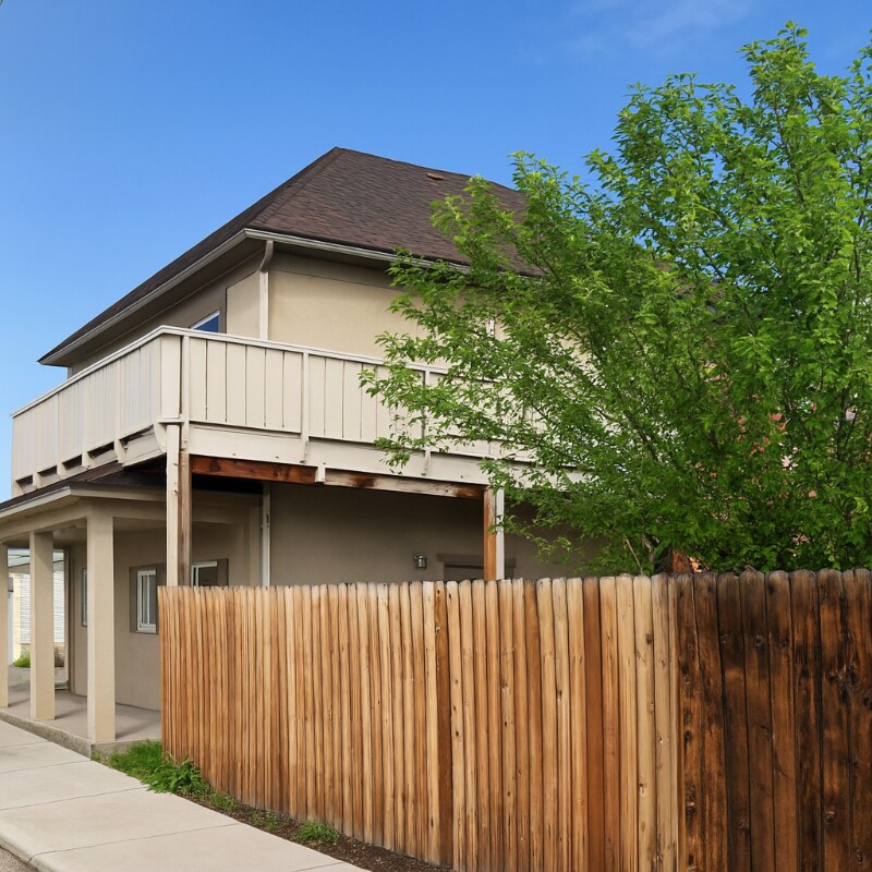 Primary Photo - 124 W Main St