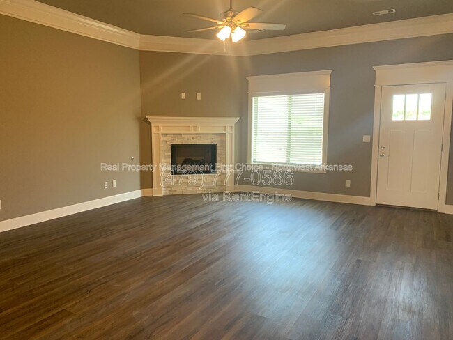 Foto del edificio - 537 Buckboard Rd