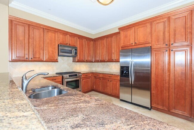 Foto del edificio - 2121 S Hiawassee Rd