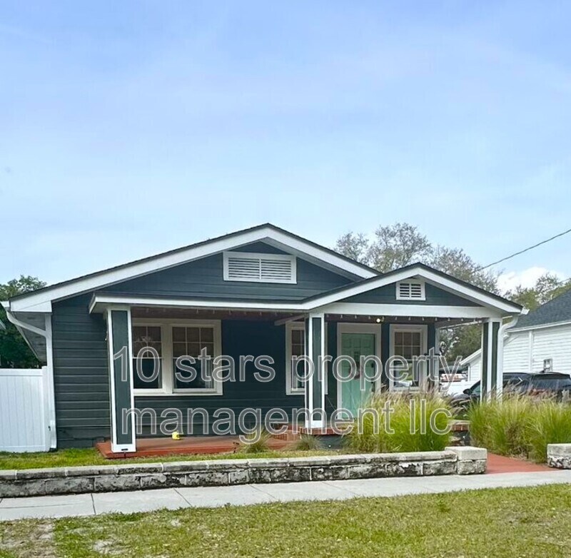 Primary Photo - 103 1/2 W Frances Ave