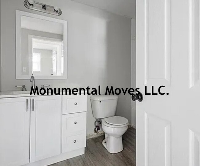 Foto del edificio - 1808 Woodbine Dr