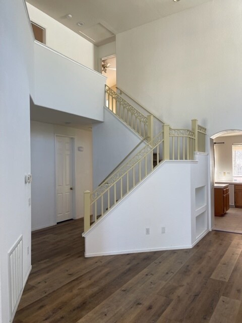 Foto del edificio - 1246 Crystal Springs Dr