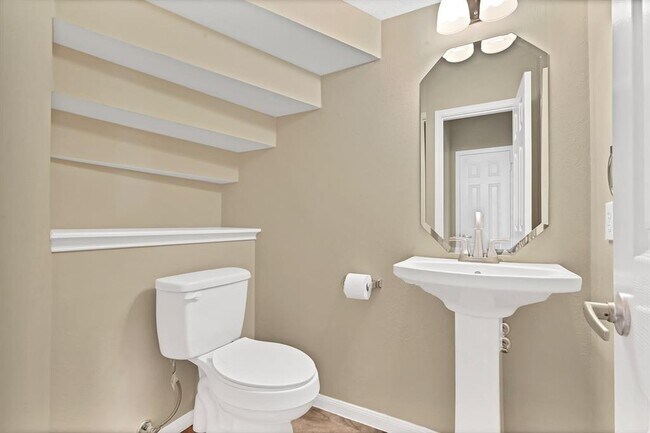 Building Photo - 31406 Capella Cir