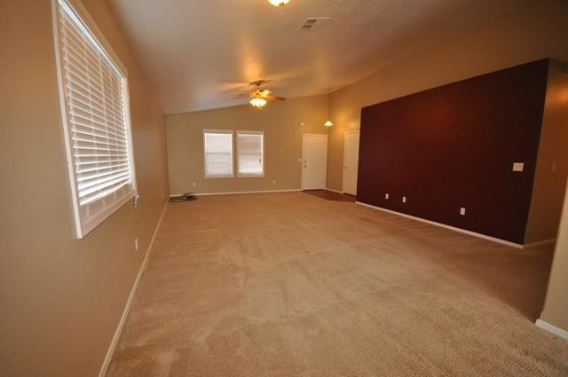 Building Photo - 10765 Gossamer St