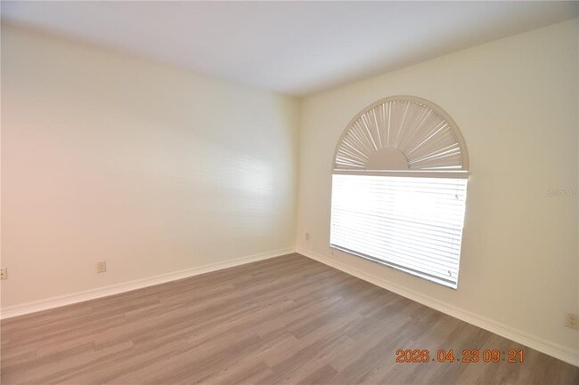 Foto del edificio - 30633 Totteridge Pl