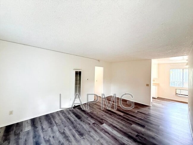 Building Photo - 3323 Cazador St