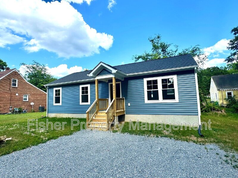 Primary Photo - 3121 Alvis Avenue