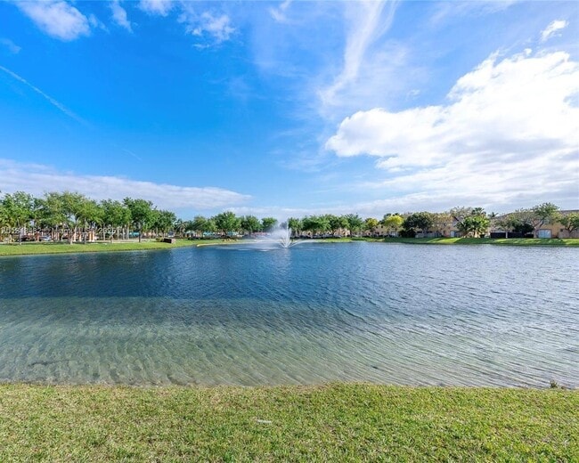 Foto del edificio - 1480 SE 24th Ct