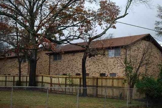 Building Photo - 806 Texas St