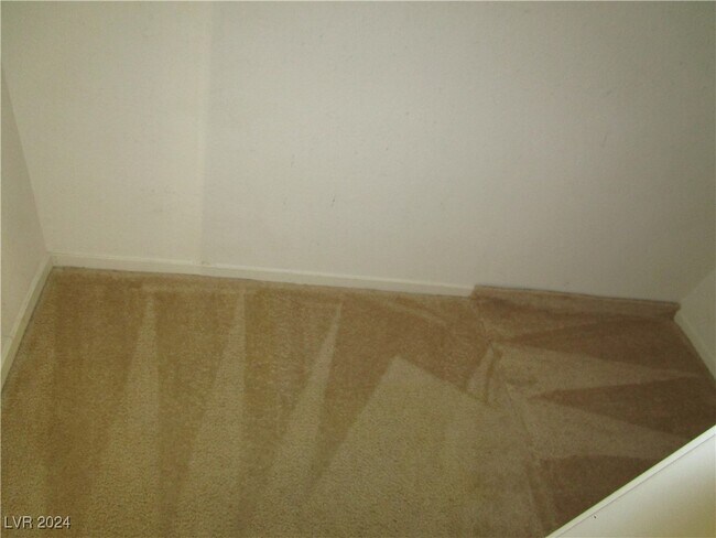Foto del edificio - 10247 Headrick Dr