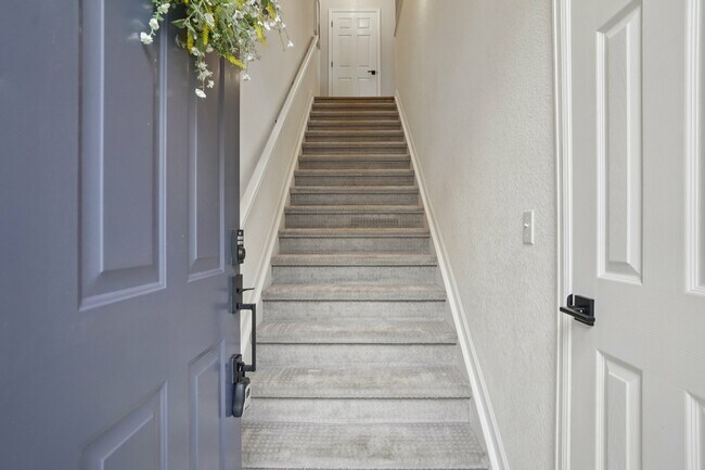 Building Photo - 4271 S Blackhawk Cir