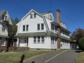 Building Photo - 86 Watsessing Ave