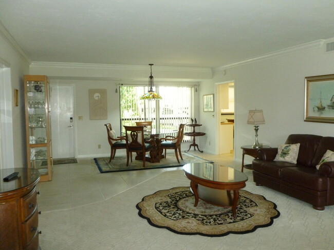 Foto del edificio - 3 SE Turtle Creek Dr