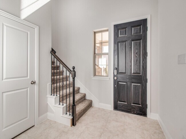 Foto del edificio - 16717 Lincoln Park Ln