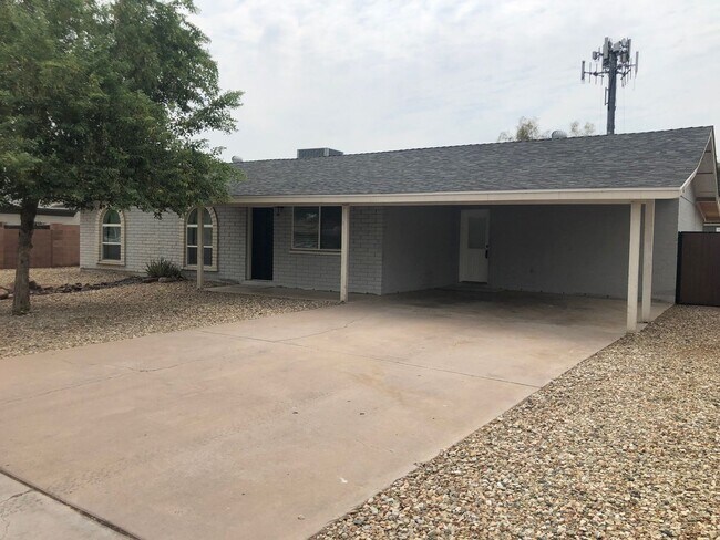 Foto del edificio - 3bd/2ba Home in great neighborhood in Mesa!