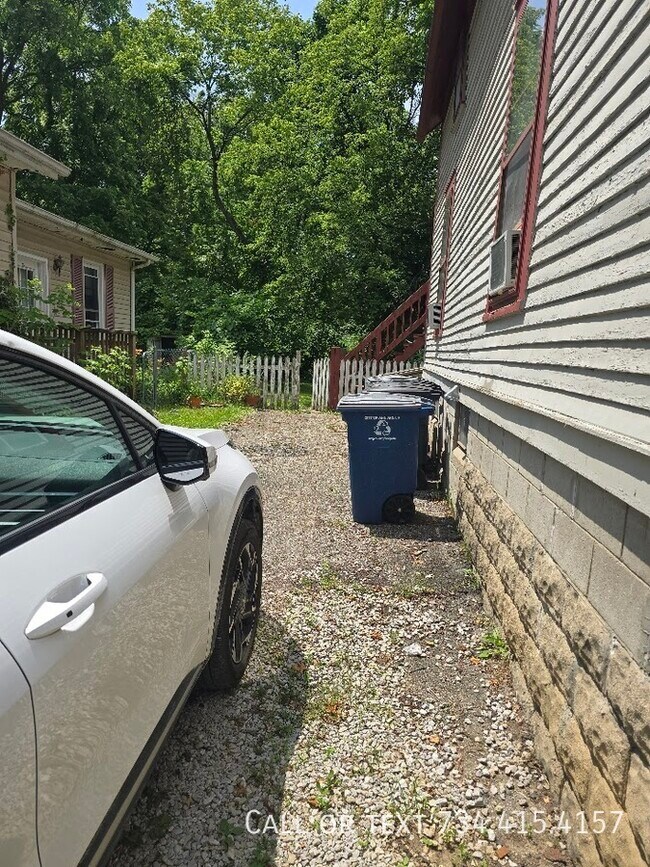 Foto del edificio - 110 E Summit-