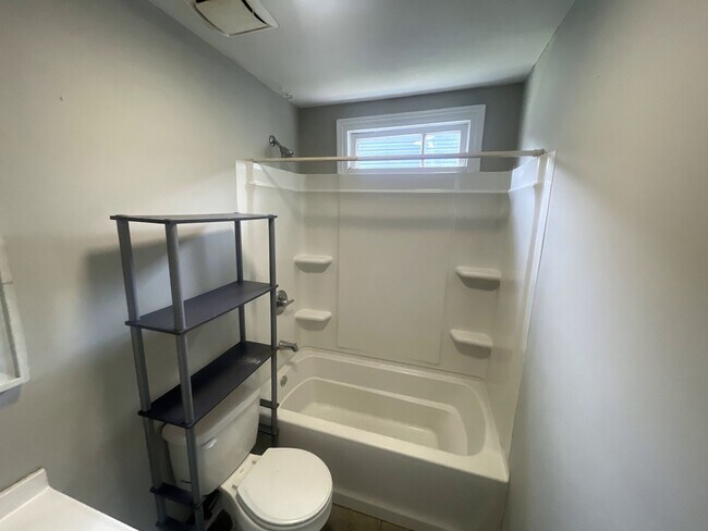 Building Photo - Charming Two Bedroom One Bath Rancher Awai...