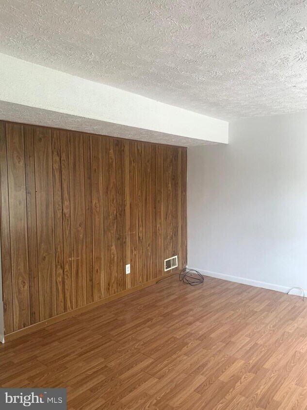 237 Cameron St, Berryville, VA 22611 Townhome Rentals in Berryville